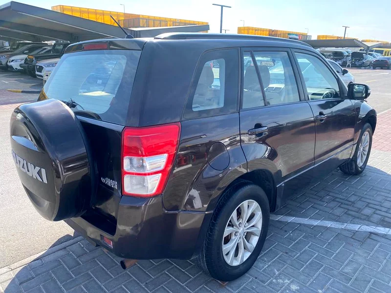 suzuki vitara 2015 brown color GCC calen car63175260612738111
