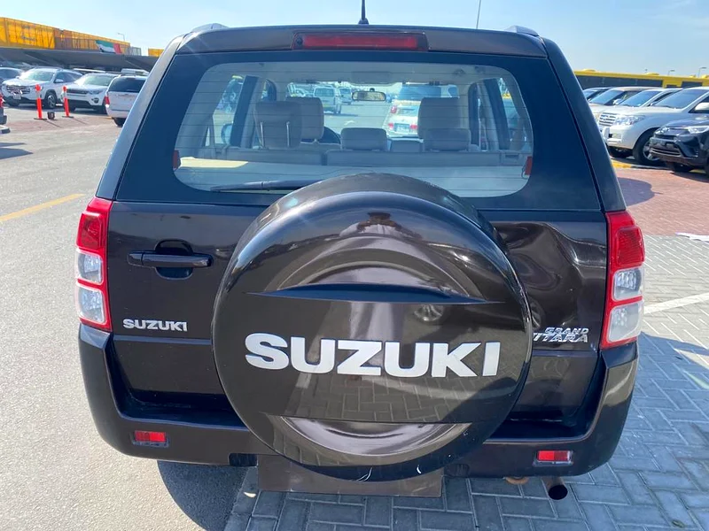 suzuki vitara 2015 brown color GCC calen car63175260612738112