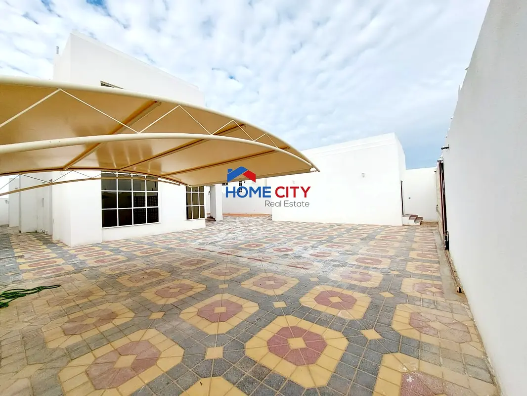 Villa with external annexes for rent in the city of Riyadh, south of Al Shamkha, consisting of 5 bed