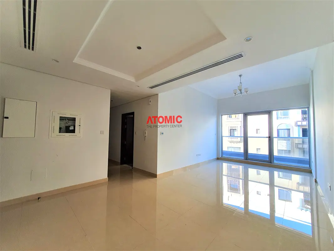 Luxuary Building | Double Balcony | Near Supermarket