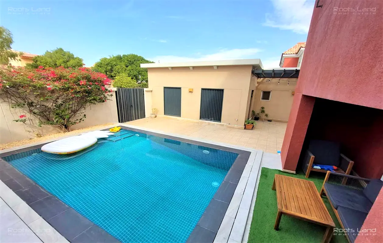 Private Pool|Modern Style Villa|Newley Maintained
