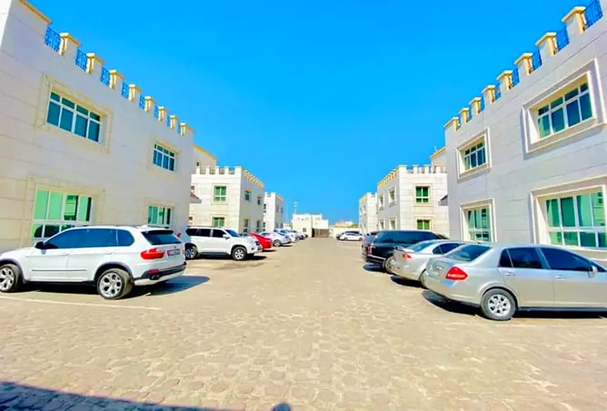 Monthly/3600 Luxury One Bedroom Hall With Separate Kitchen Bathtub Washroom Private Parking, In KCA