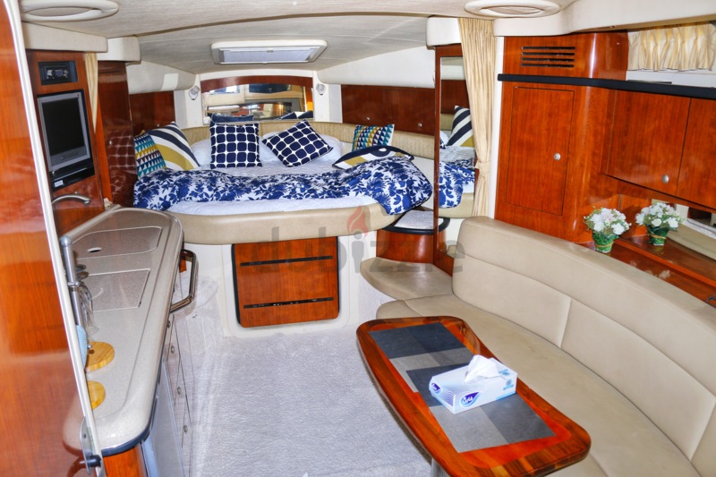 mini yacht for sale in dubai