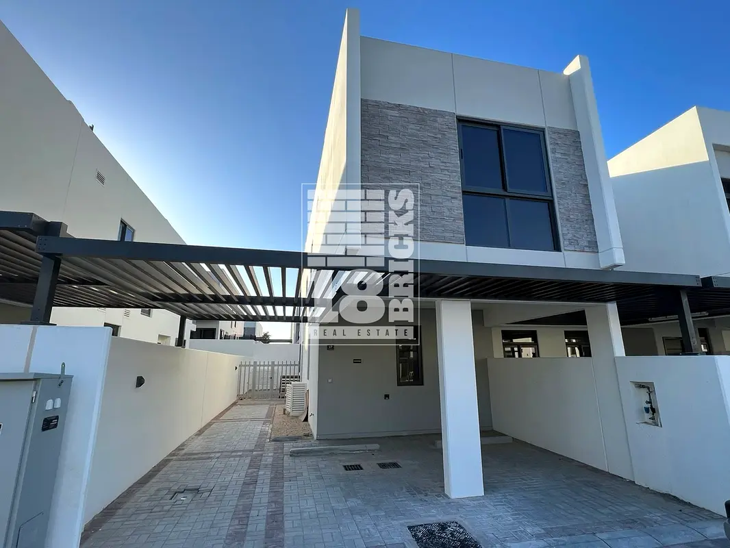 Vacant 2nd Week April | Corner | 3+Maid\s Room