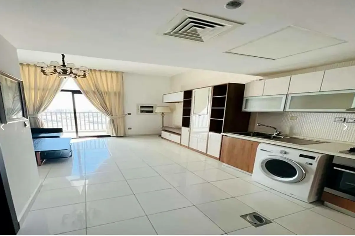 FULLY FURNISHED STUDIO || CLOSE METRO  || BIG LAYOUT