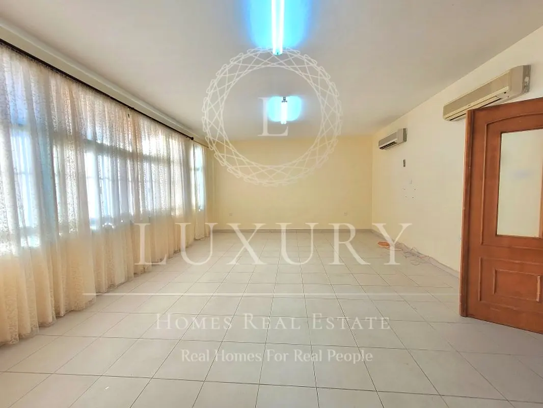 Astonishing Huge Affordable Price With Balcony