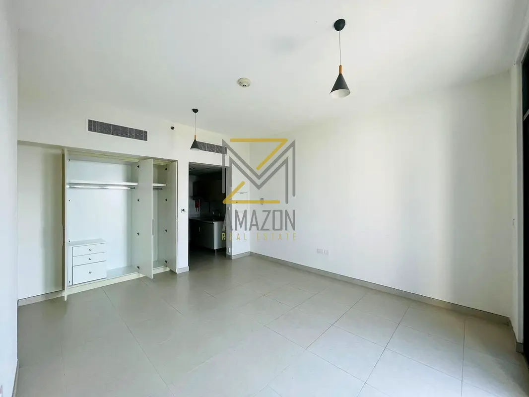 12 cheques | Dania 2 | High Floor |Spacious Studio