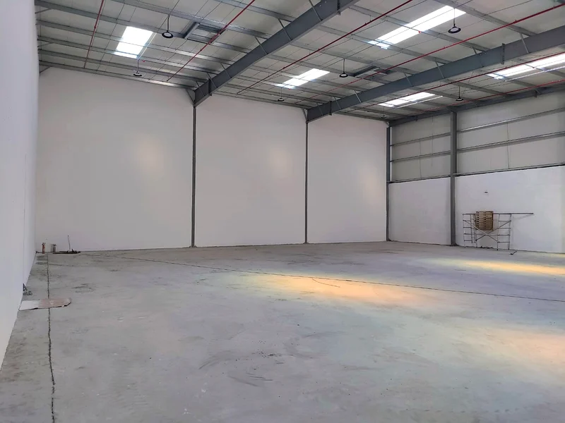 New, 10 Meter Height, Fully Insulated, Different Size, In Industrial Area 18 Sharjah