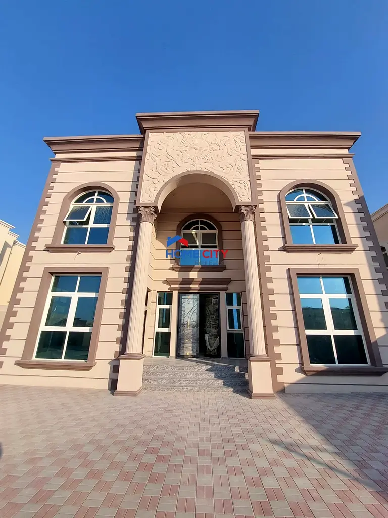 Villa for rent in Riyadh, south of the tall, 6 bedrooms. 140,000 annually