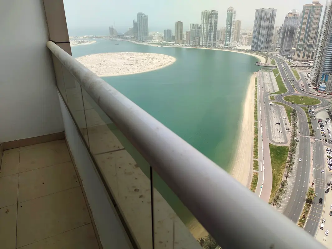 Spacious 1bhk,Parking Free in 33000 only Corniche View