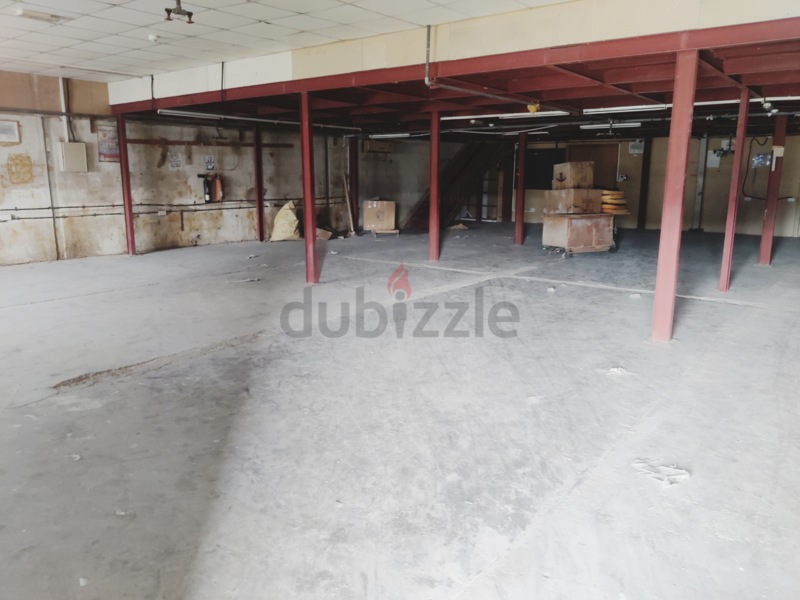 WAREHOUSE SUITABLE FOR SHOWROOM AND GARAGE