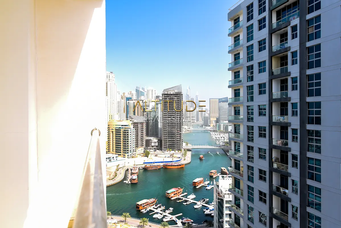 Marina View | Upgraded Interior | Middle Floor