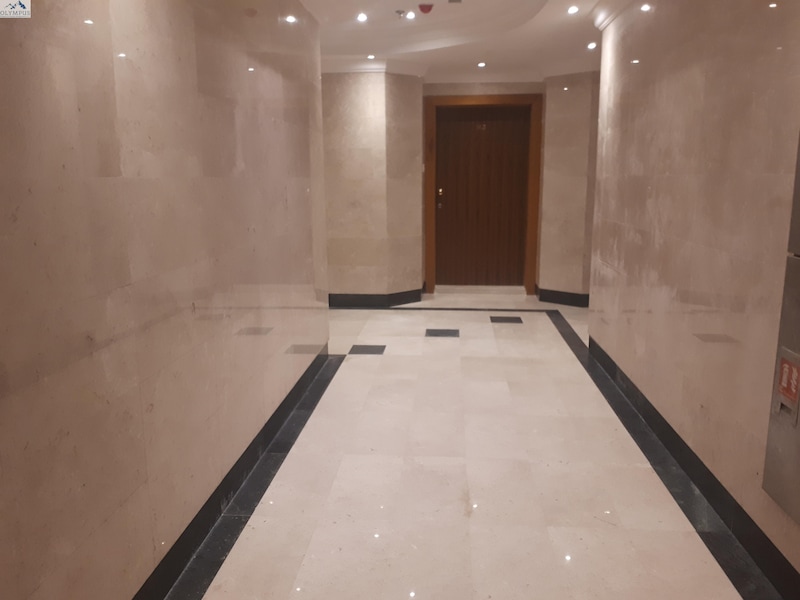 BRAND NEW, SPACIOUS AND CLEAN 100 SQM OFFICE SPACE AVAILABLE/- Electra street - AED 60,000/