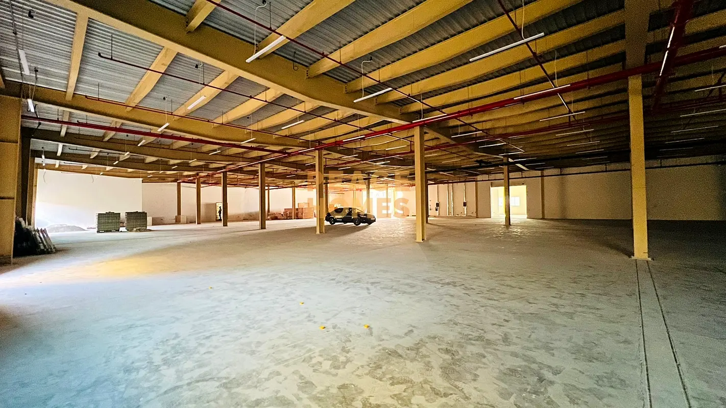 SPACIOUS| HIGH POWERLOAD| READY| NEW WAREHOUSE