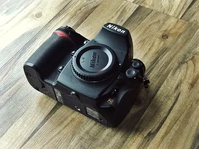 Camera - Nikon D700 (full frame)