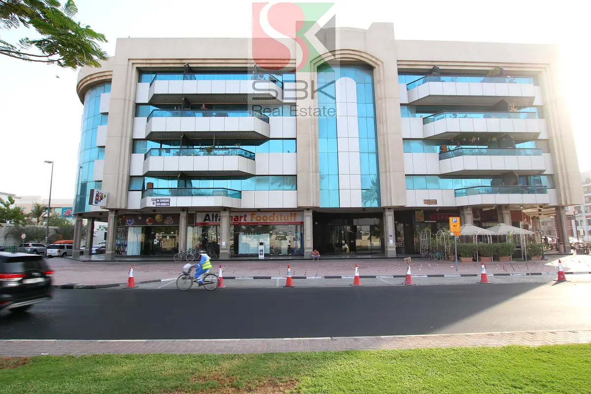 Bulk Staff Accomodation available in Al huddaibha , Satwa