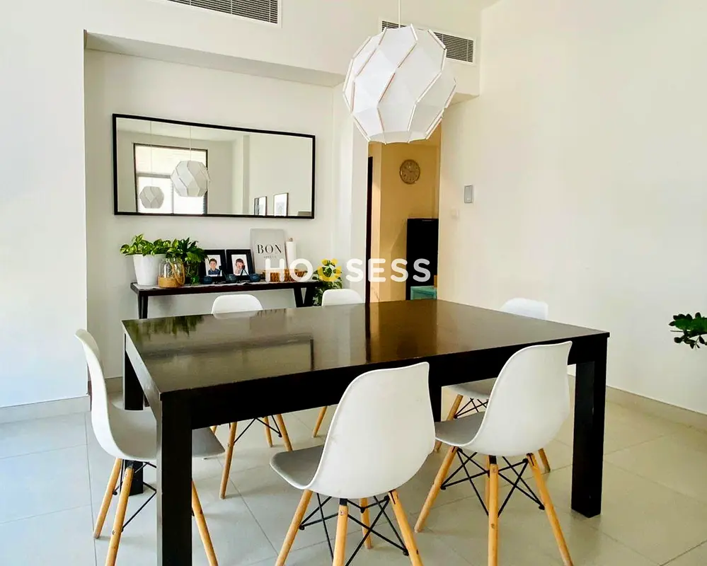 MID TOWN 2 BED SPACIOUS BRAND NEW HOT DEAL
