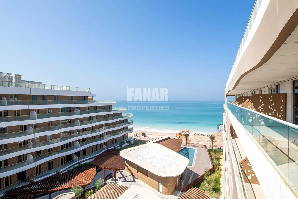 Sea View| Big Terrace| Luxurious Layout| Amenities