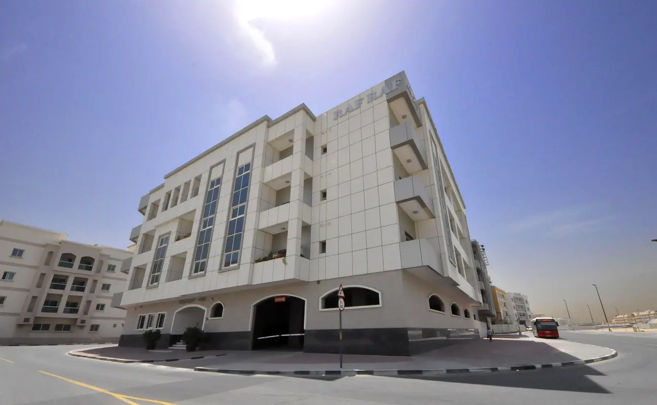 HUGE 2BR Available || BEHIND LULU VILLAGE || READY TO MOVE IN