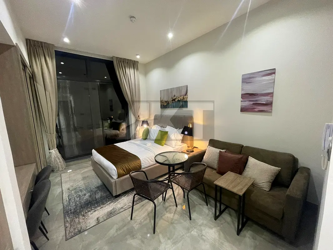 32 K/Studio/Fully Furnished/Fully Upgraded