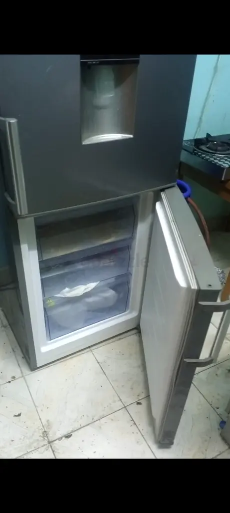 Buy & sell any Refrigerators & Freezers online 43 used Refrigerators
