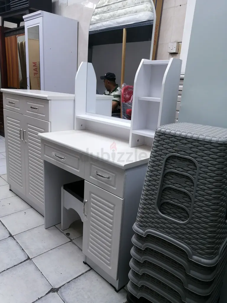 Buy & sell any Dressers & Vanities online 291 used Dressers