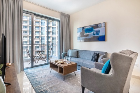 Exquisite 1 BR Apartment Standpoint Tower Downtown | Daily