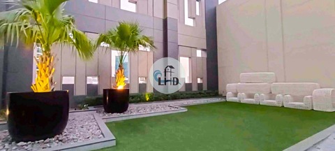 Business Bay | Vacant Modern Luxurious Furnished Studio | Yearly or Monthly