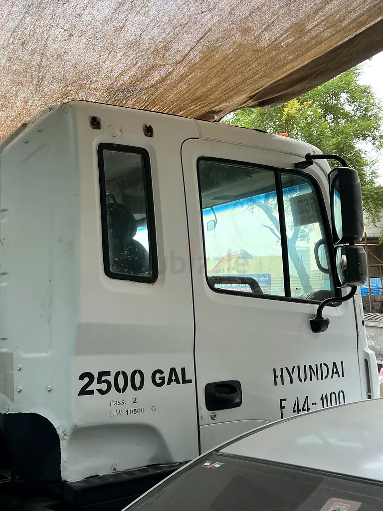 Buy & sell any Water Tank online 1 used Water Tank for sale in Dubai