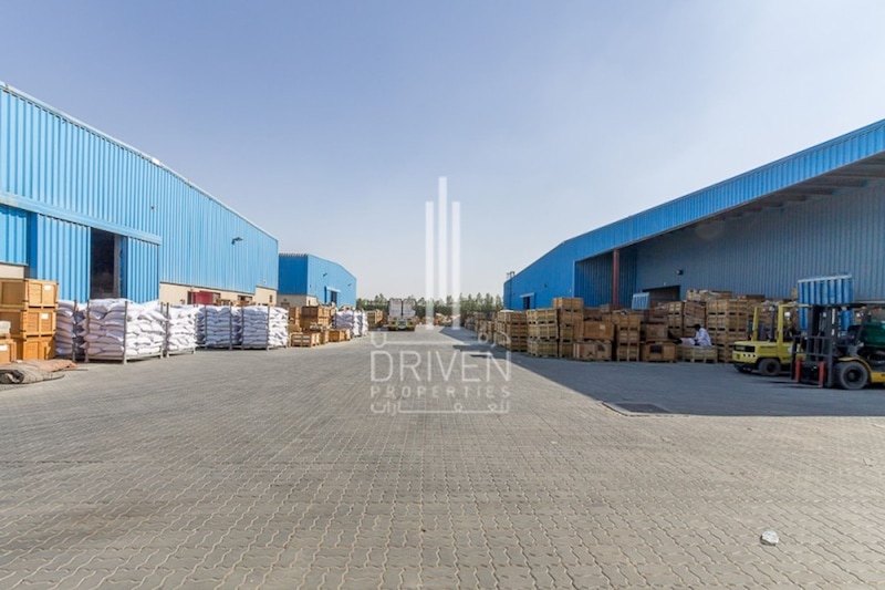 Huge Warehouse | Al Quoz Industrial Area