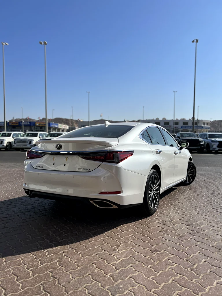 Lexus ES 350 Prestige 202363225699316610112