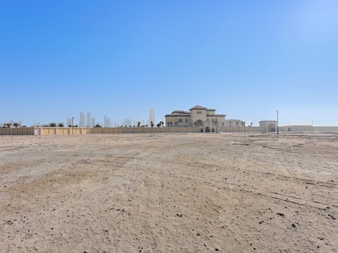 G+14 Plot for Sale in Al Jaddaf, Multiple Options available for Sale, Call Plots specialist.