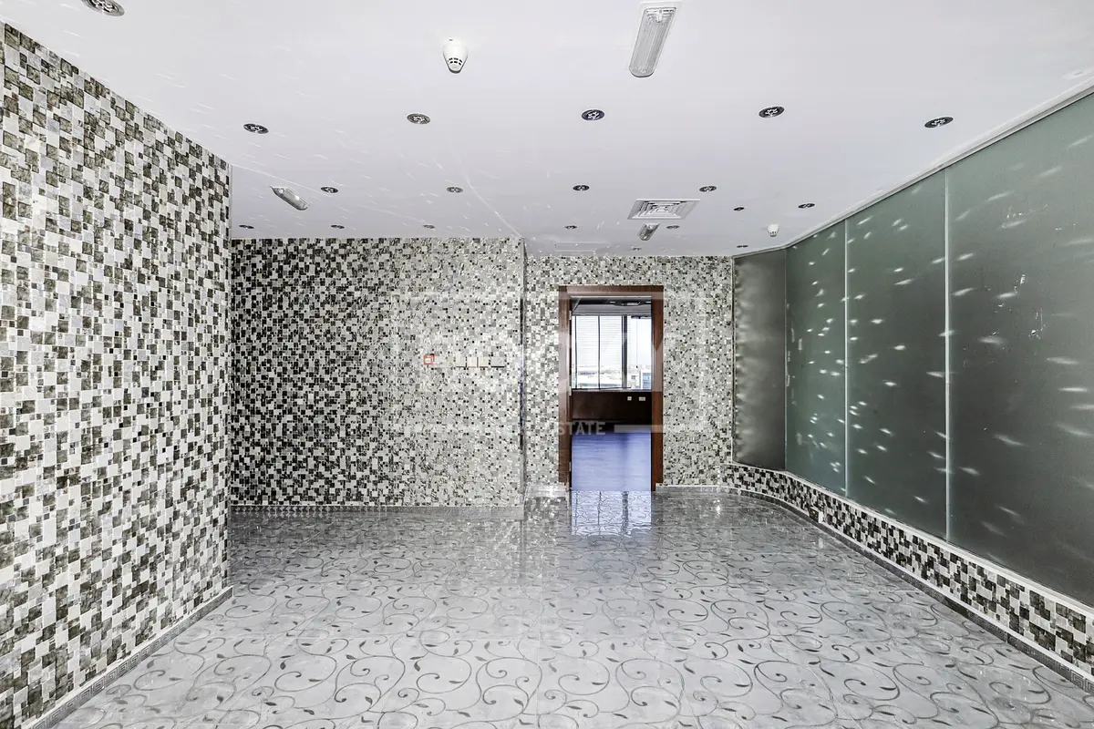 Fitted Office | Vacant | DED License only