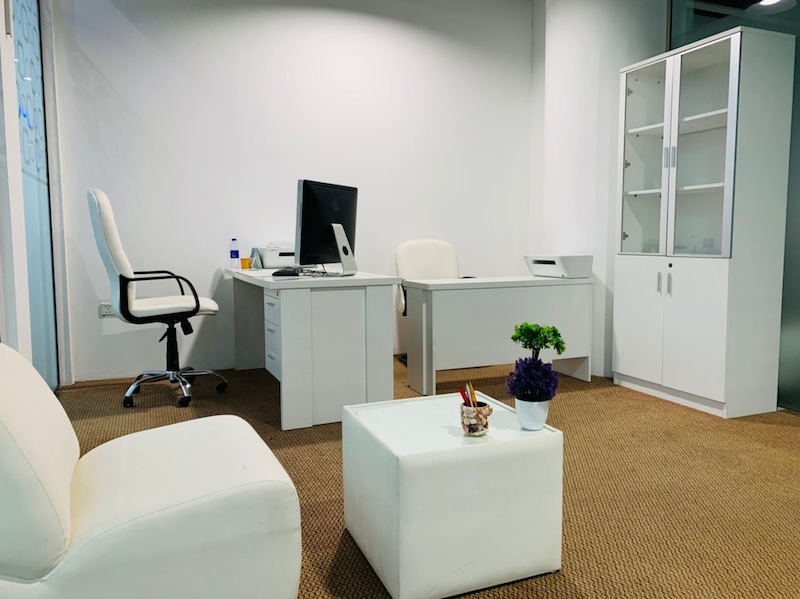 FURNISHED OFFICE WITH BEAUTIFUL FURNITURE AND ALL FREE FACILITIES