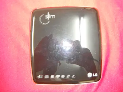 PORTABLE LG DVD-CD READER