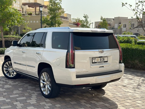 Cadillac Escalade Premium White One Owner 2018 Spotless 2018 In Brand New Condition