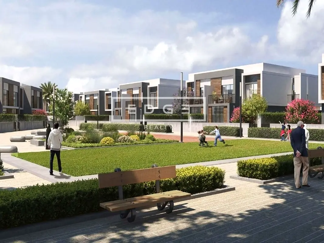 Luxurious | Middle Unit