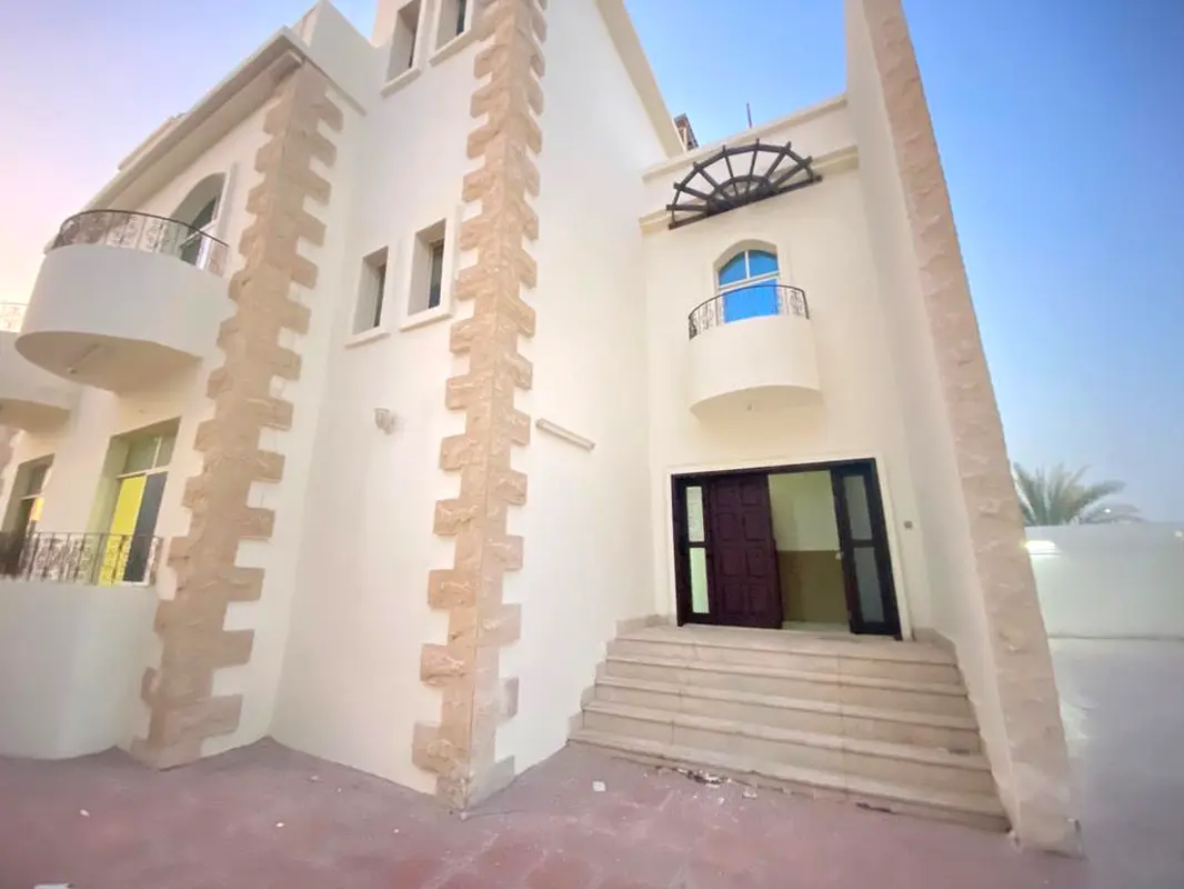 Private Entrance Spacious 1 Bedroom Hall Big Separate Kitchen Proper Full Washroom In KCA