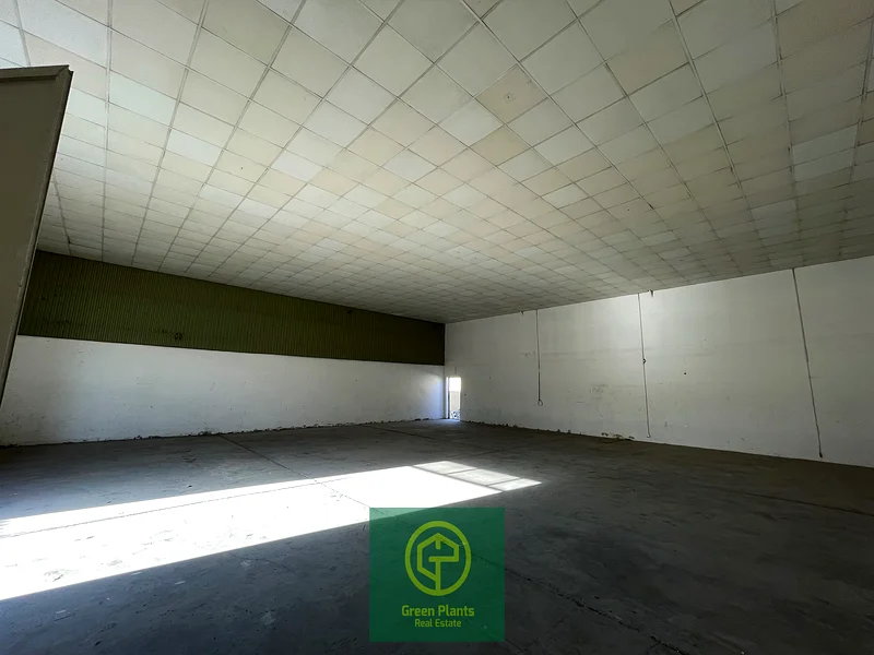 Al Quoz Industrial Area 2,500 sq. Ft warehouse