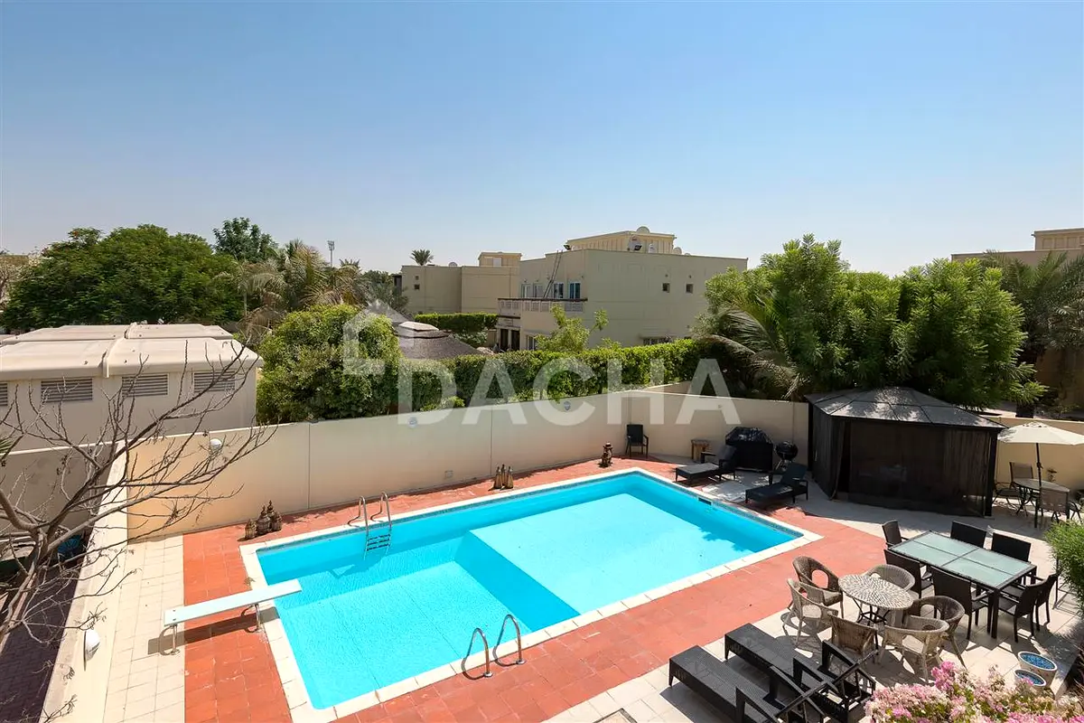 Upgraded Type 8 / Huge Plot / Vastu Compliant