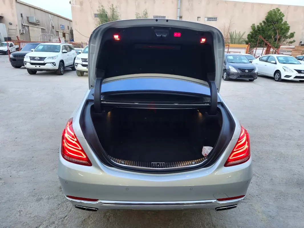MERCEDES MAYBACH S550 4MATIC 2016 IN EXCELLENT CONDITION