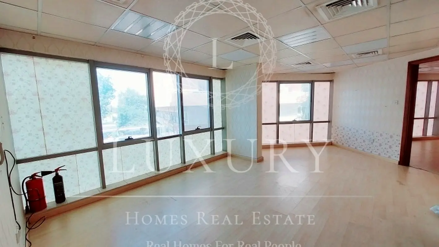 Commercially Zone With Huge Windows On Prime Location