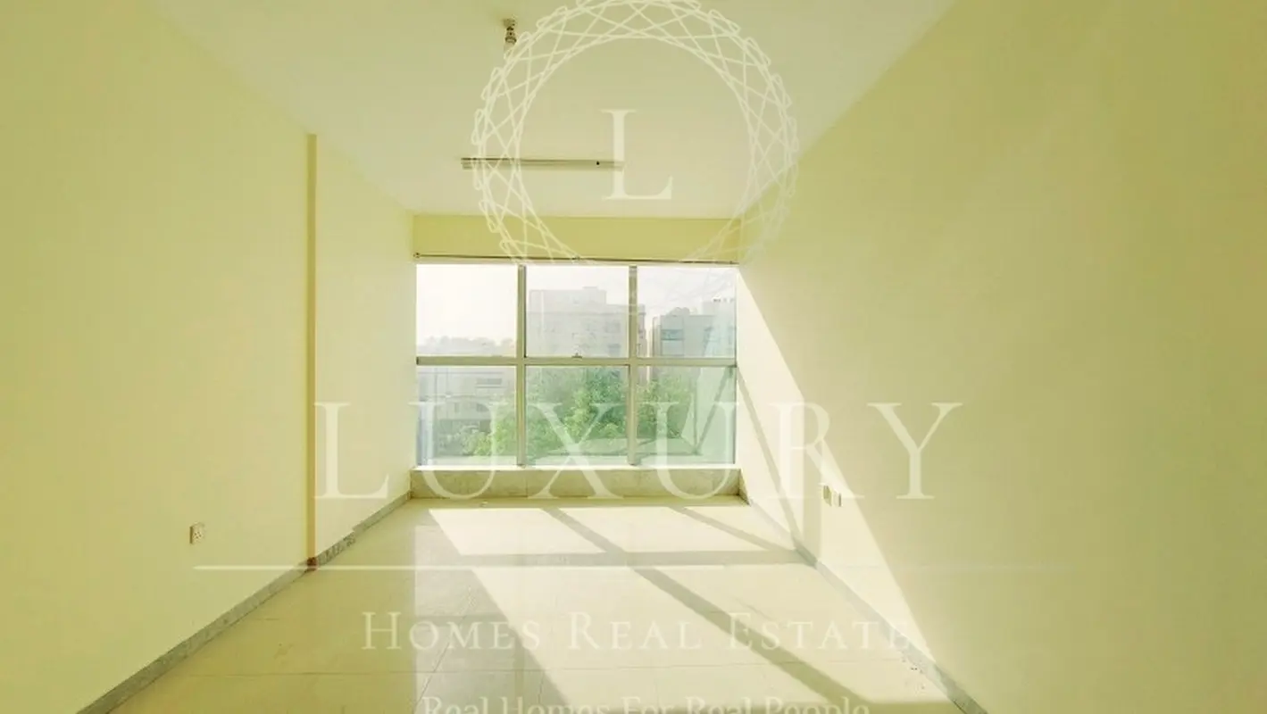 Magnificent Bright With Big Windows And Road View