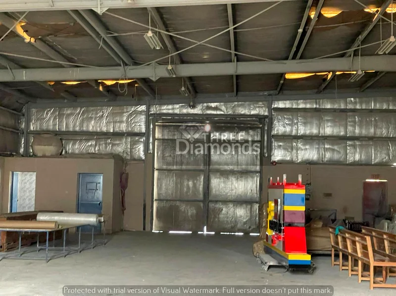 NICE COMPOUND 4700 SQFT COMMERCIAL WAREHOUSE IN ALQUOZ INDUSTRIAL AREA 1 AED: 190K