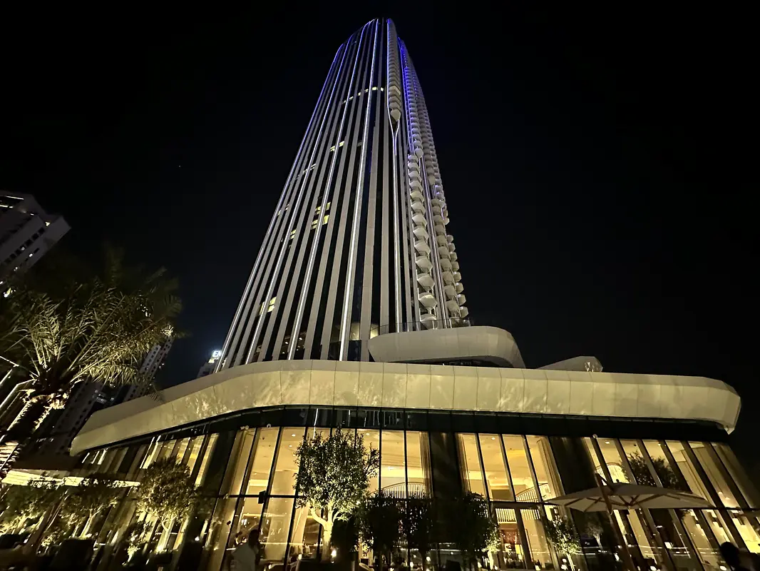 Furnished One Bed | All Bills | High Floor