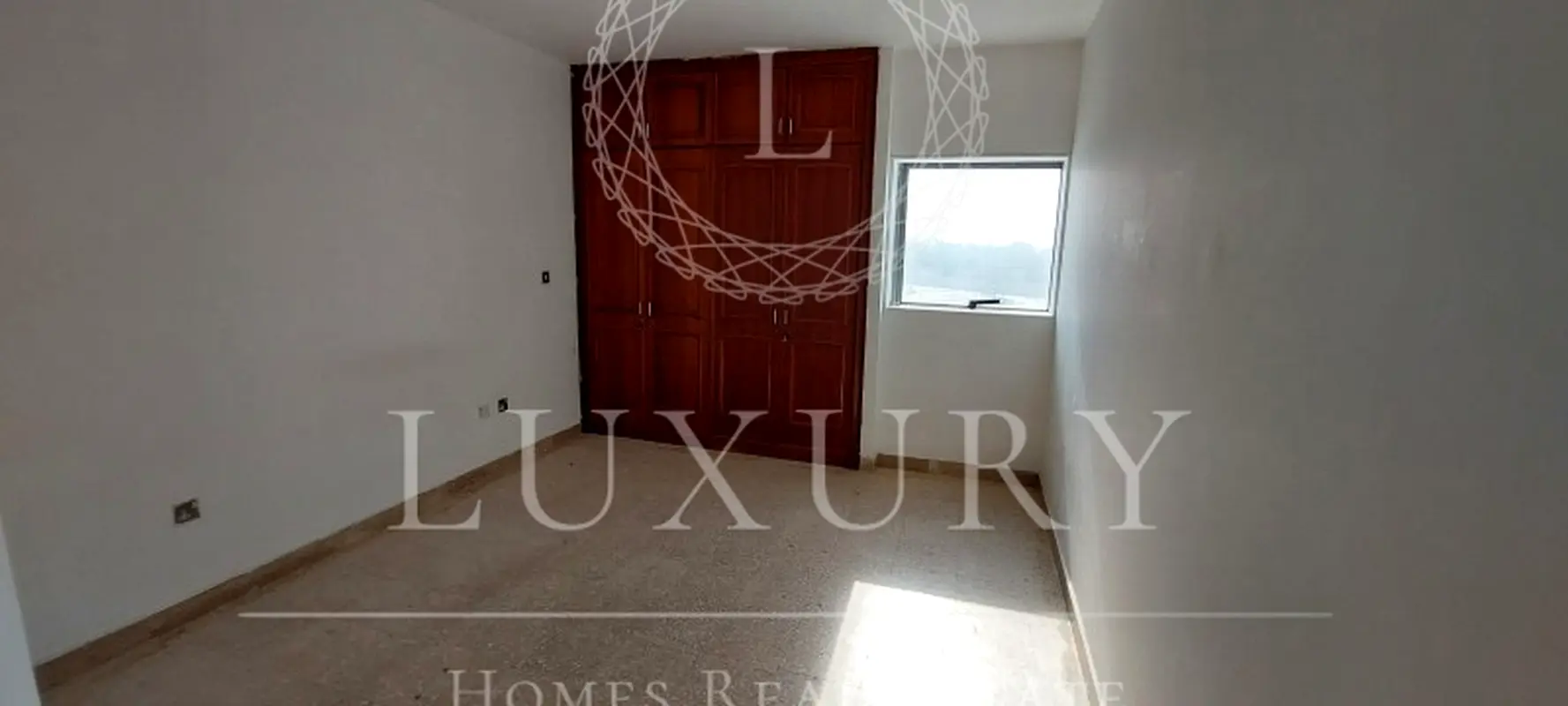 Free Central AC Clean apartment