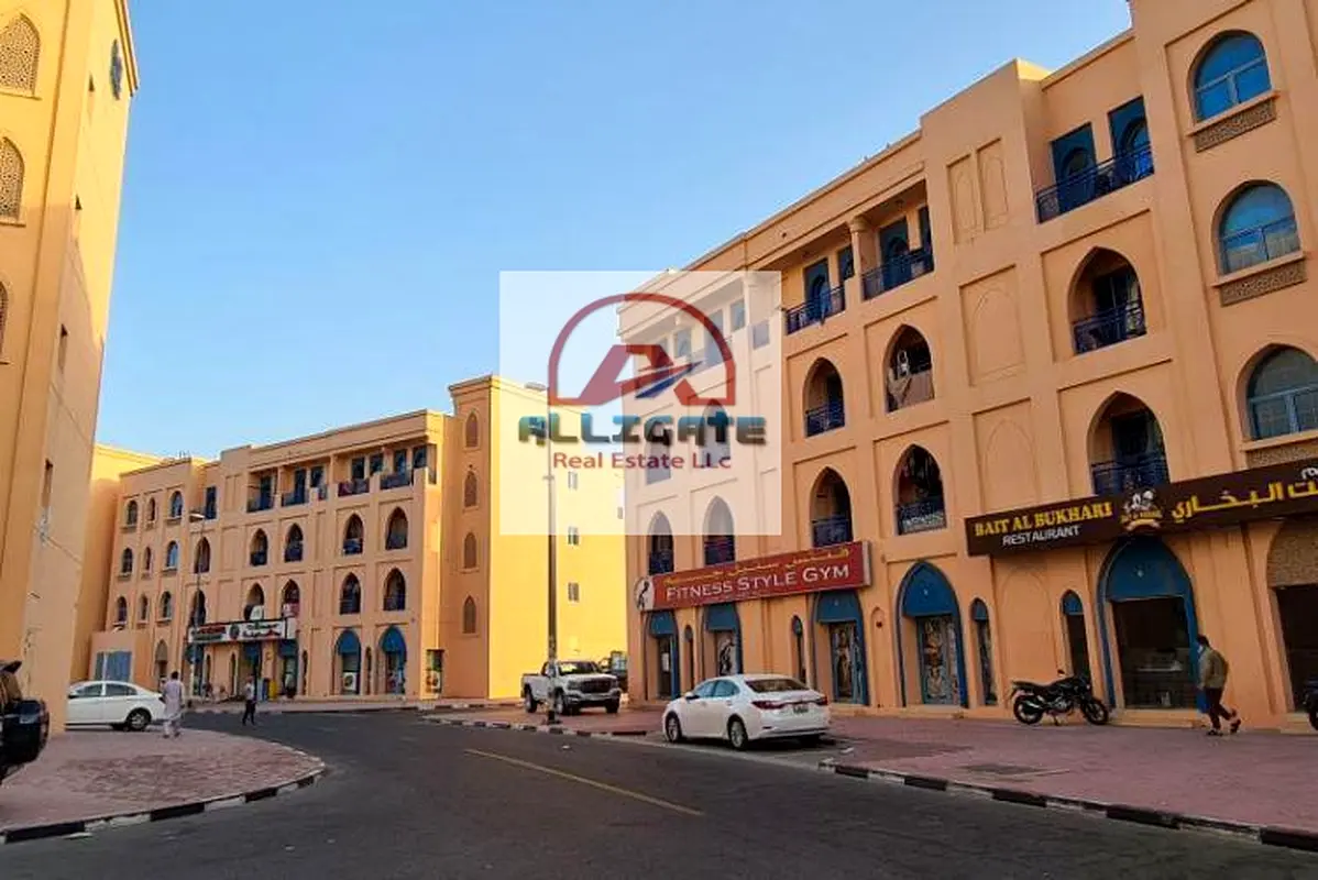 hot deal vacant shop for sale (better for restaurant  )  persia cluster international city