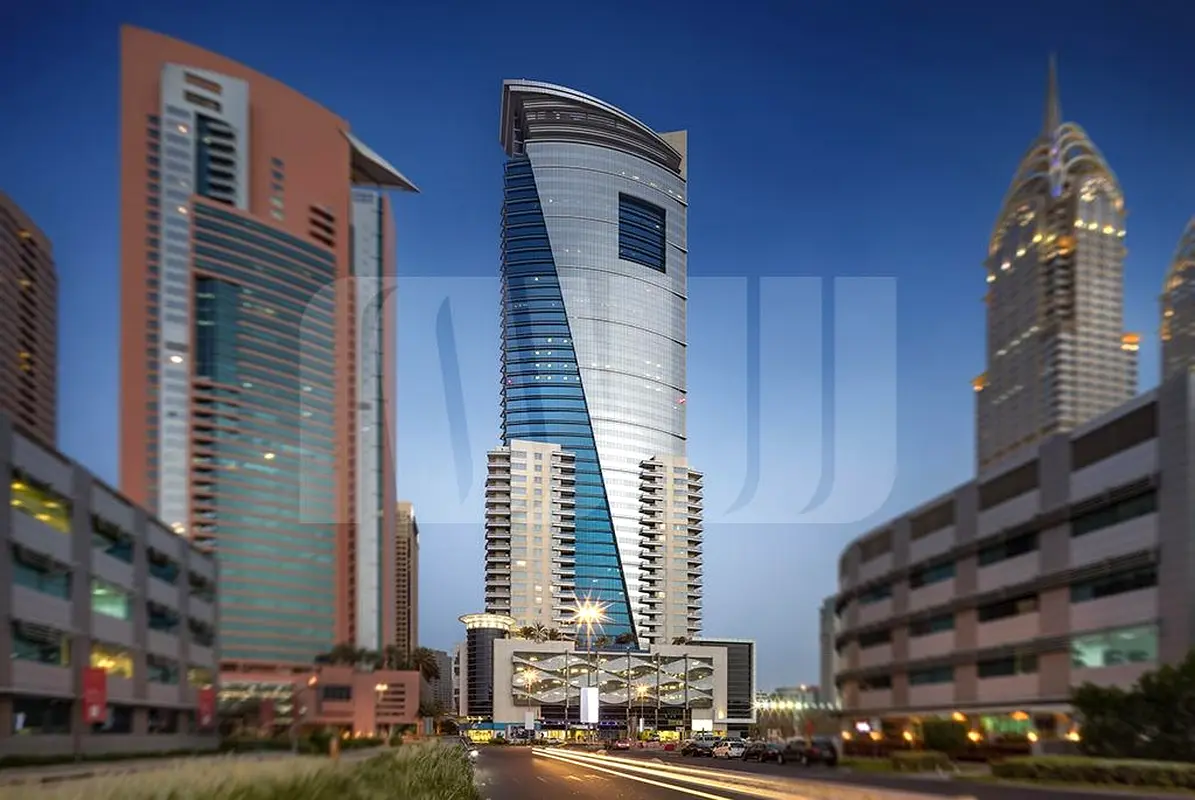 Offices with Panoramic Views at Al Salam Tower Media City
