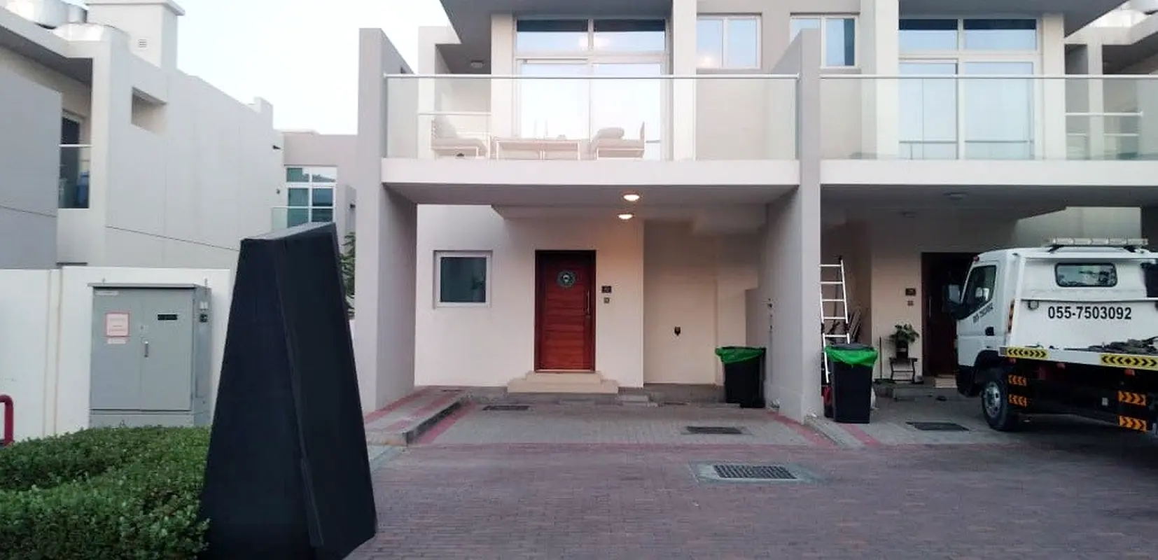 3BR ATTRACTIVE DEAL - DREAM HOUSE - READY TO MOVE