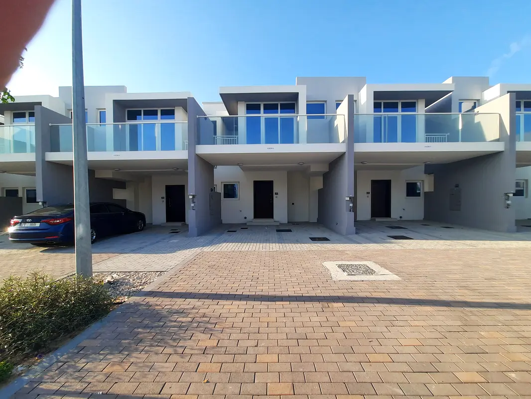 3BR ATTRACTIVE PRICE - DREAM HOUSE  - READY TO MOVE